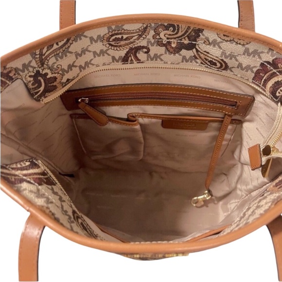 Michael Kors 2 Pc Set Emry Large Paisley Pattern Tote with Matching wallet - Picture 10 of 16